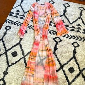 🌟 BOOHOO Multi-Colored Swim Cover -Up!